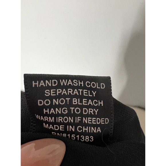 Modern Citizen Finley Pull On Pleated Cropped Trousers in Black Size Small - Picture 5 of 11